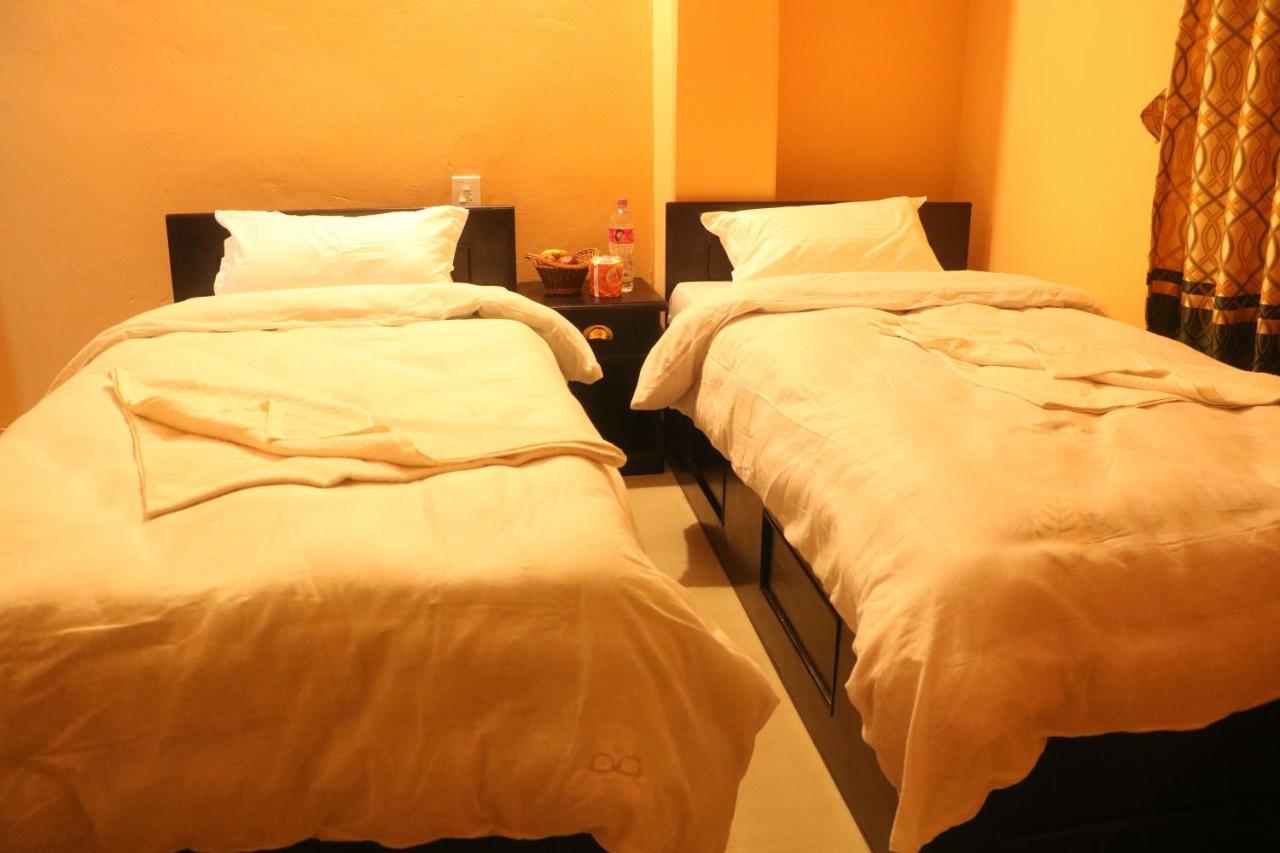 Hotel Eagle Zone Pokhara Exterior foto